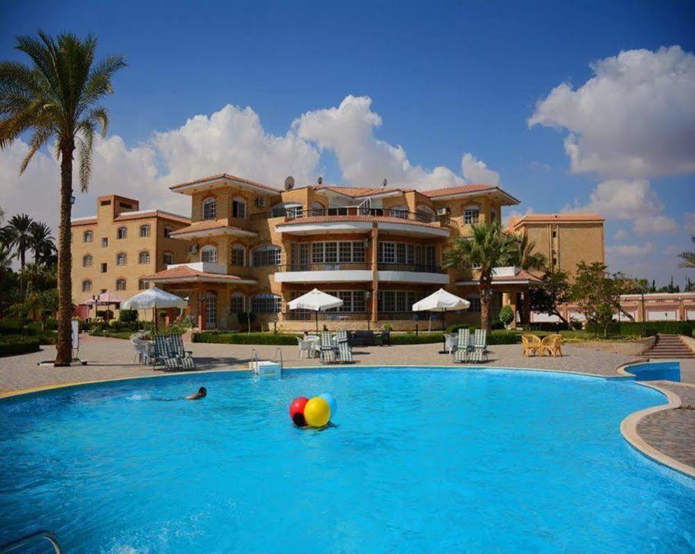 Tolip Inn Resort Fāʼid 外观 照片